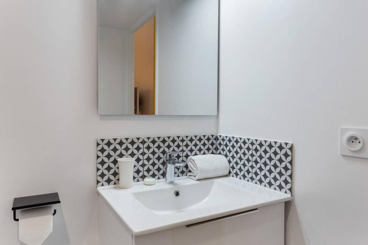 Chic Saint-Germain-Des-Pres Studio For 4 - Prime Location Παρίσι Εξωτερικό φωτογραφία